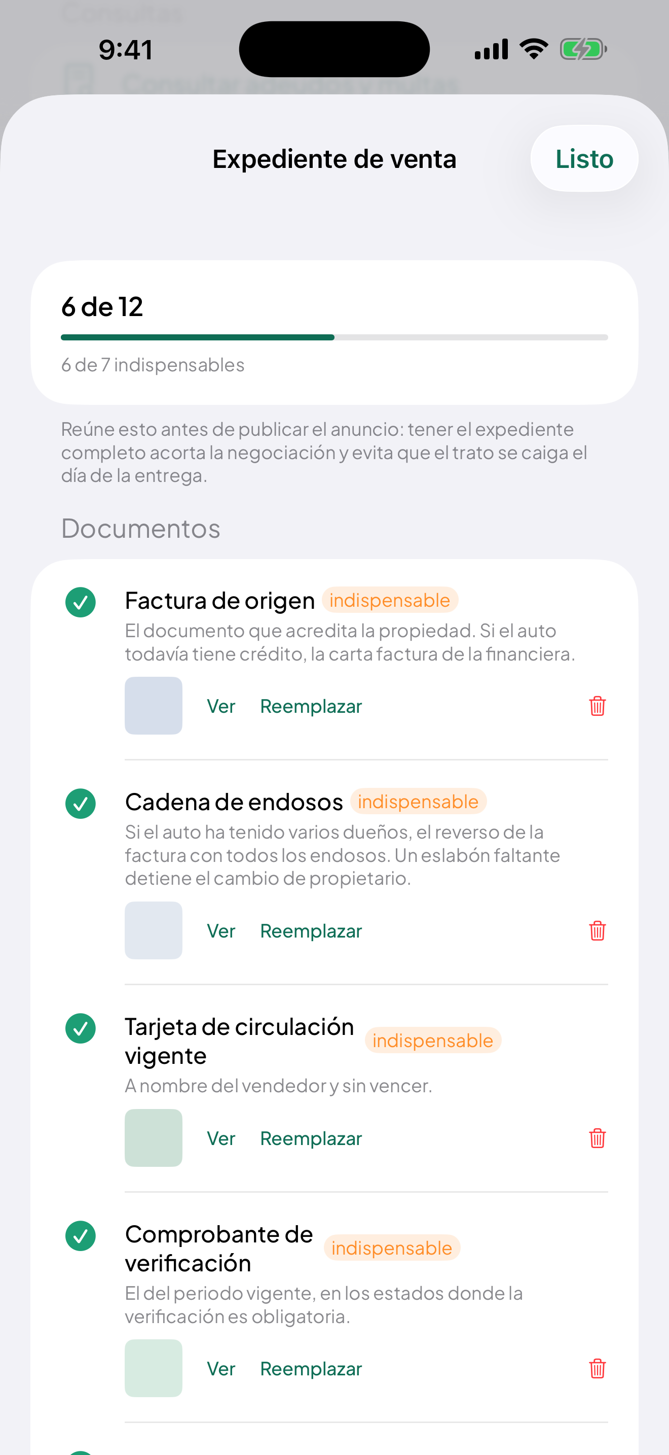 Expediente de venta con los documentos que se piden al vender el auto